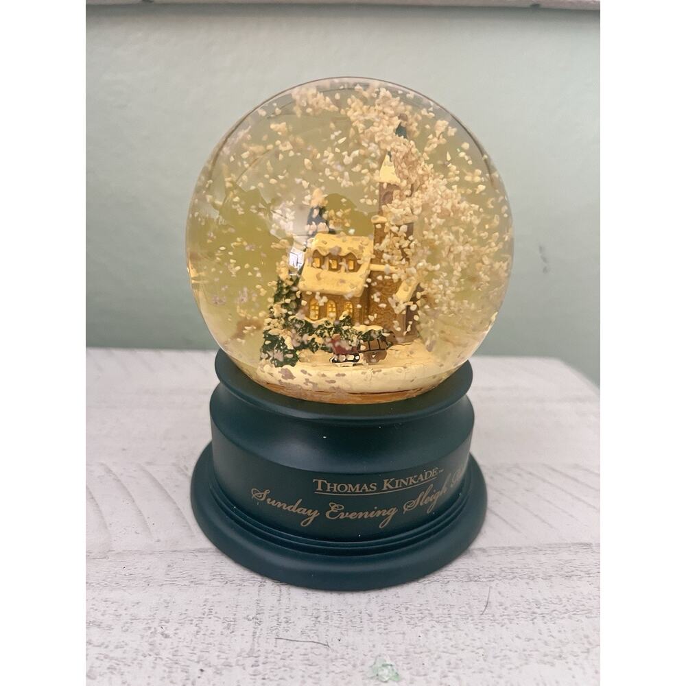 Thomas Kinkade Sunday Evening Sleigh Ride Snow Globe 1996 - Picture 7 of 9